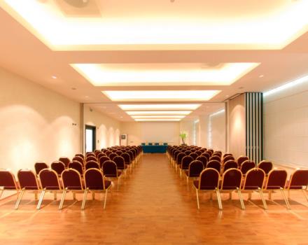 Discover the conference rooms in the Hotel San Giorgio and organize your events in Forlì